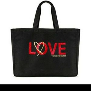 NWT VICTORIA'S SECRET LOVE TOTE